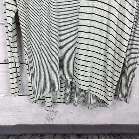 Cabi 3806 Pivot Tee Womens Small Gray Black Striped Boxy Stretch Oversized - Picture 4 of 16